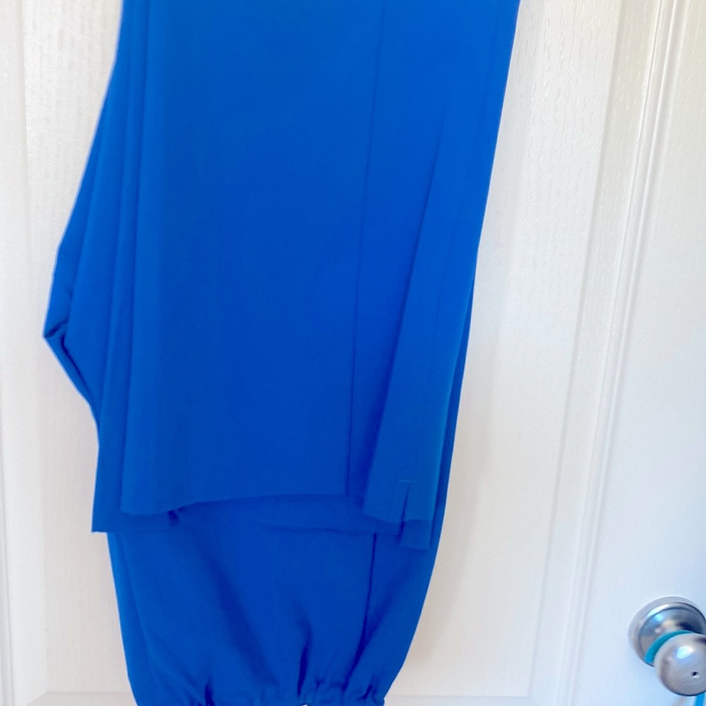 Medium Scrub Bottom